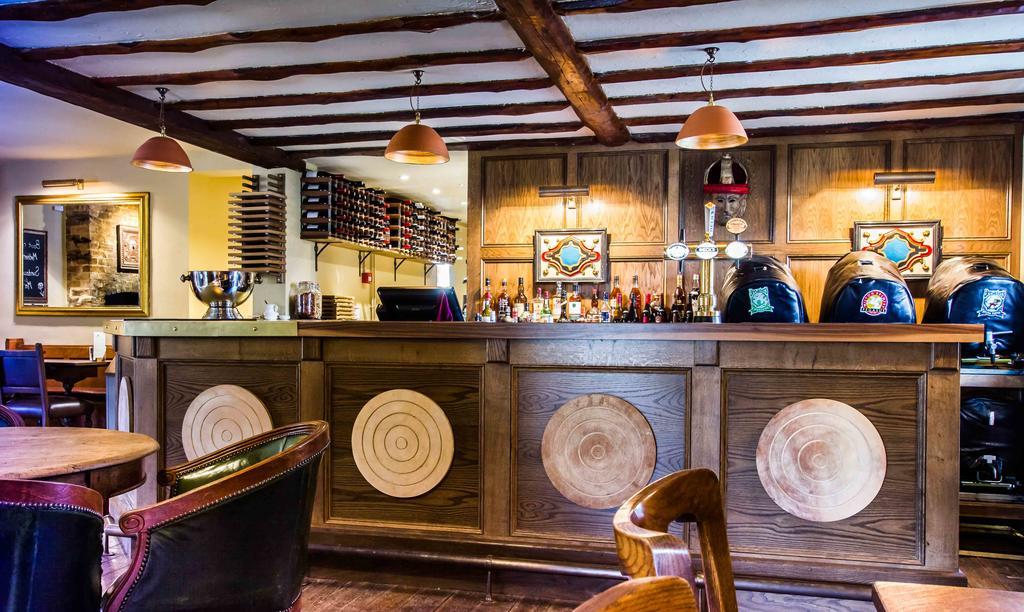Crown & Punchbowl Hotel Milton  Bagian luar foto